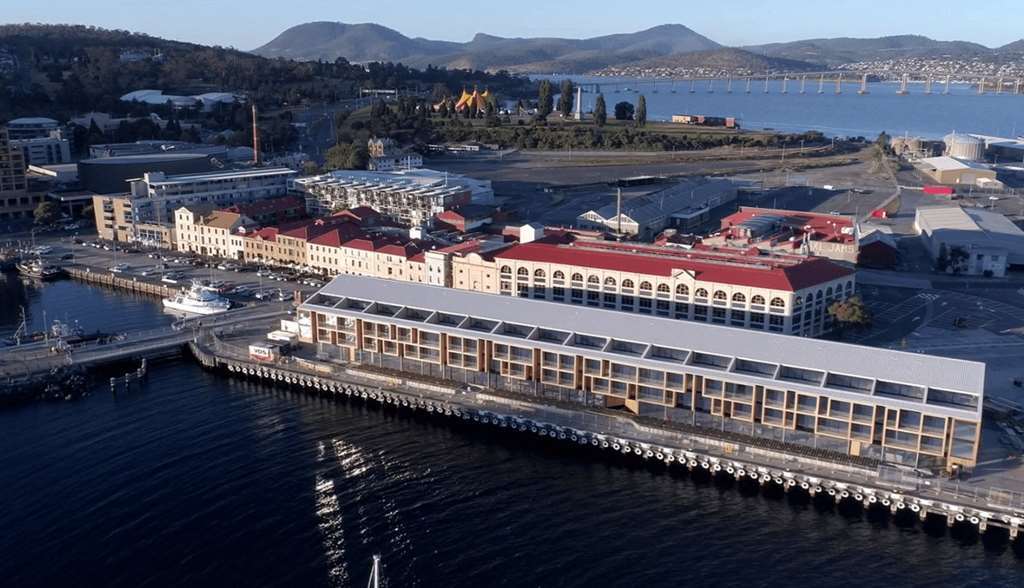 Macq 01 Hotel Hobart Exterior photo Aerial view of the hotel