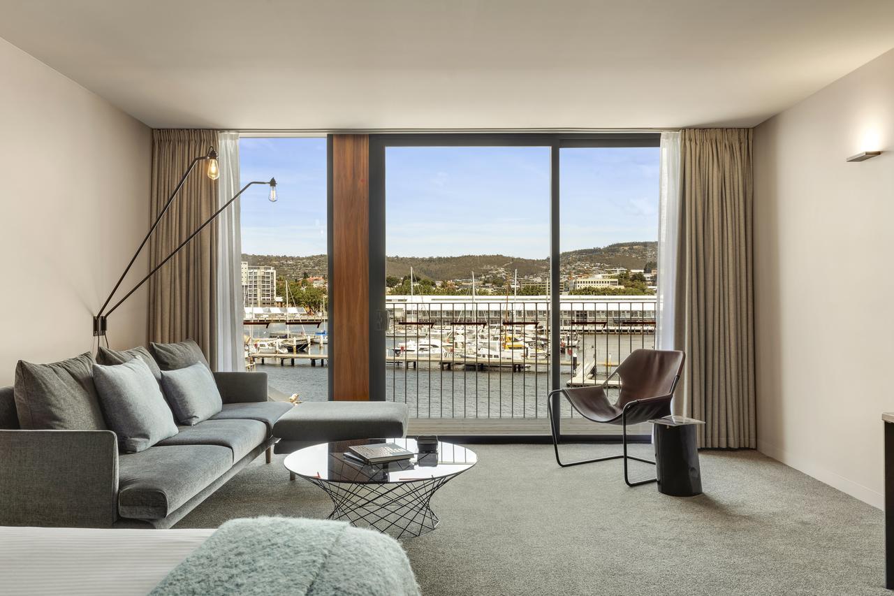 Macq 01 Hotel Hobart Exterior photo The interior of a typical apartment at The Standard
